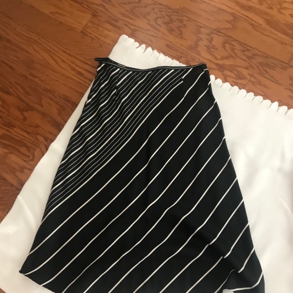 The Limited skirt - Picture 6 of 8